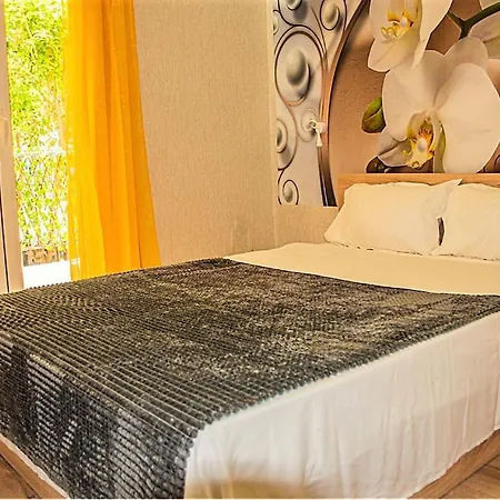 Apartment Ayasofia Hot Tube Jakuzzi 2 Bedrooms And Balcony Luxury