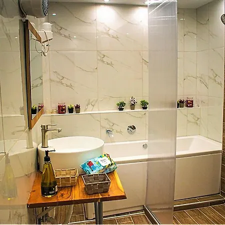 Apartment Ayasofia Hot Tube Jakuzzi 2 Bedrooms And Balcony Luxury *
